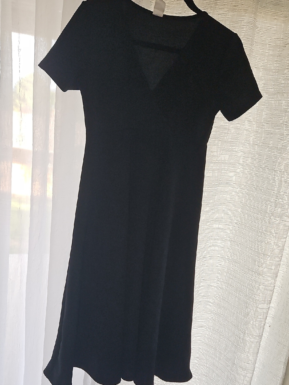 Women's Black Midi Dress with V-Neck and Short Sleeves